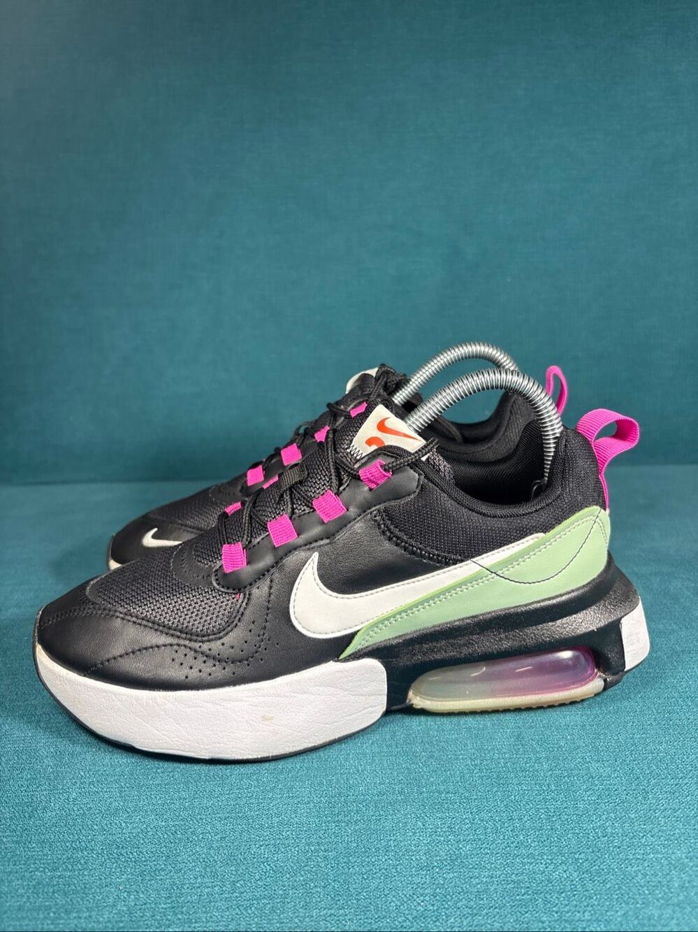 Nike Air Max Verona Black Fire Pink Women's Size 7.5 Sneakers CI9842-001